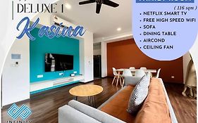 Roxy Sematan Beach Townhouse Deluxe , 1 & 2
